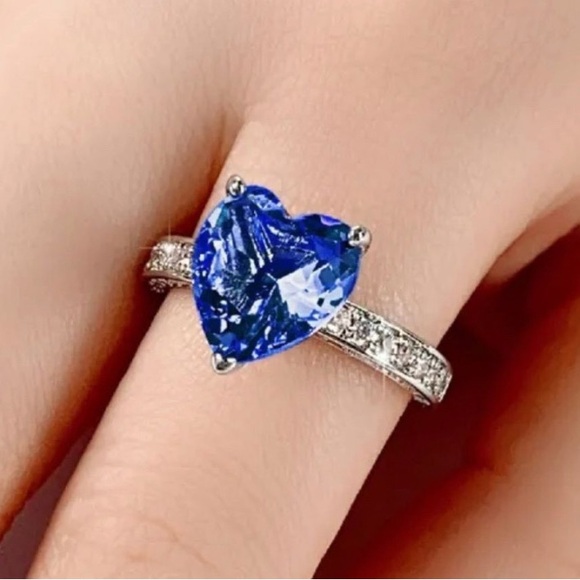 GAGET GIRL WEDDING RING - Picture 4 of 8